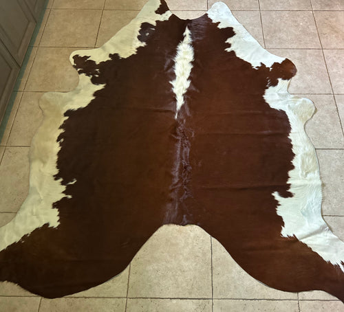 XL Brazilian Hereford cowhide rug