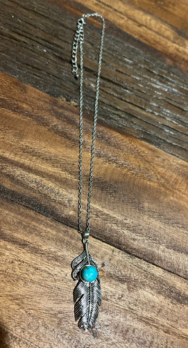 Turquoise feather small necklace