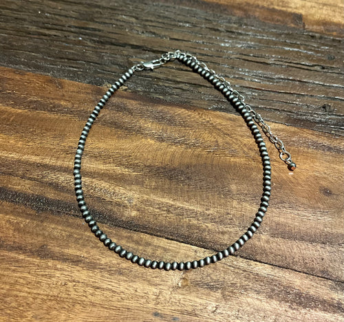 Navajo pearls choker